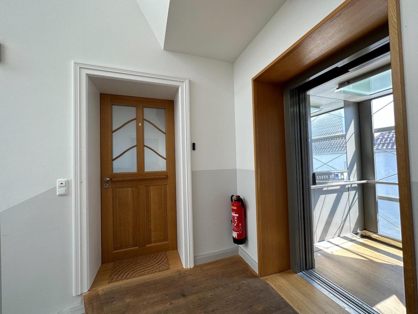 Truly - Viel Platz Fuer Business & Familie - Modern, Garage, Fahrstuhl Διαμέρισμα Aψβούργη Εξωτερικό φωτογραφία
