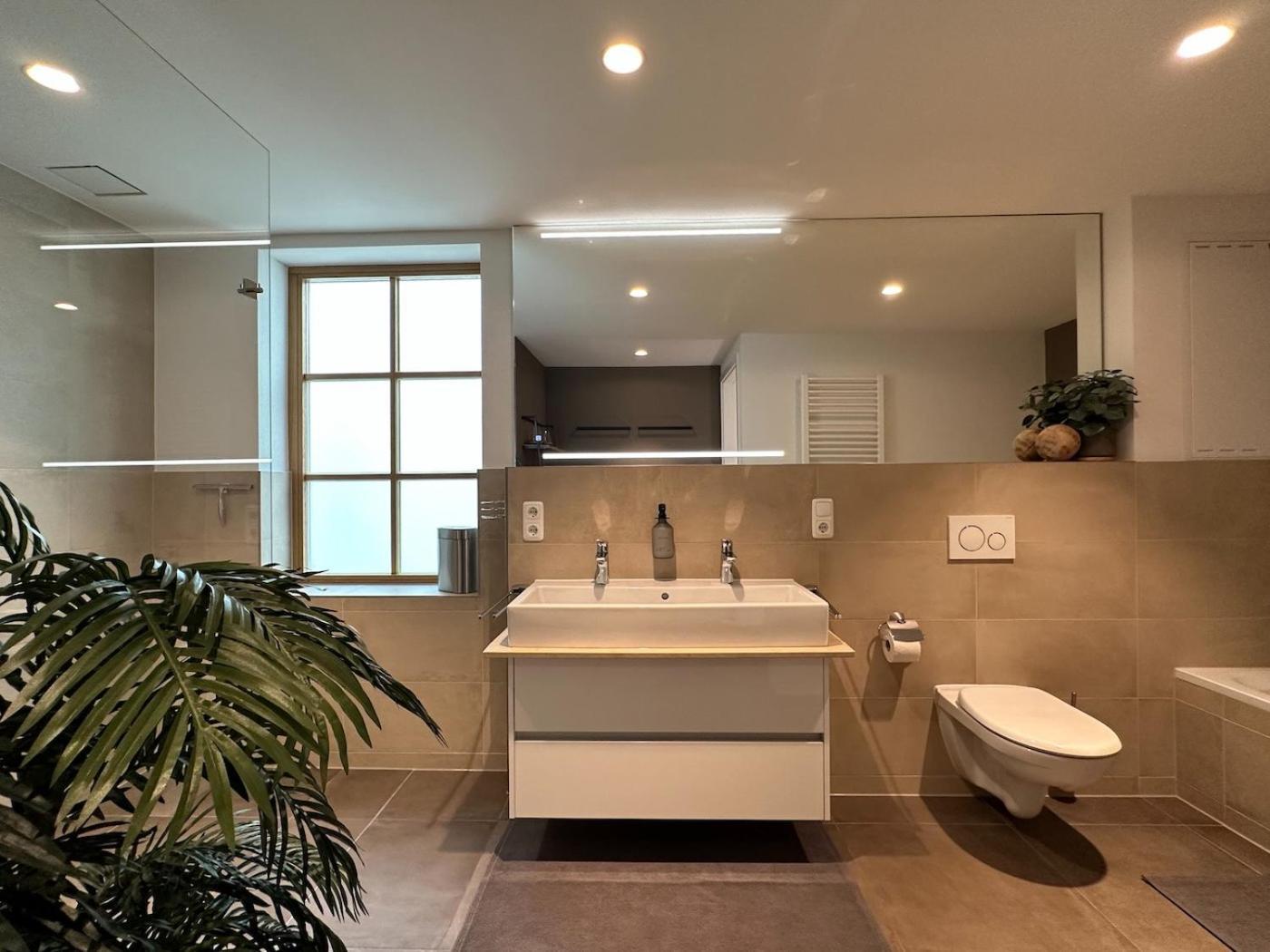 Truly - Viel Platz Fuer Business & Familie - Modern, Garage, Fahrstuhl Διαμέρισμα Aψβούργη Εξωτερικό φωτογραφία